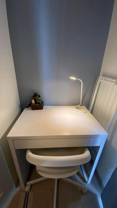 Fully Equipped 1Br Condo At Shore2 Near To Moa Manila Bagian luar foto