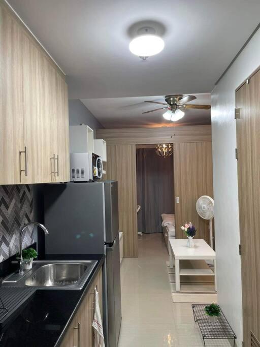 Fully Equipped 1Br Condo At Shore2 Near To Moa Manila Bagian luar foto